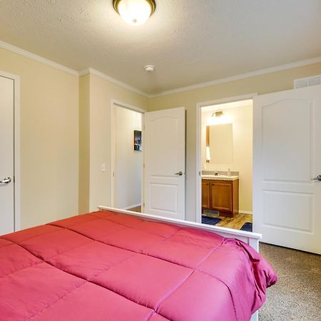 Family Home In Rapid City About 4 Mi To Torch Lake! Экстерьер фото